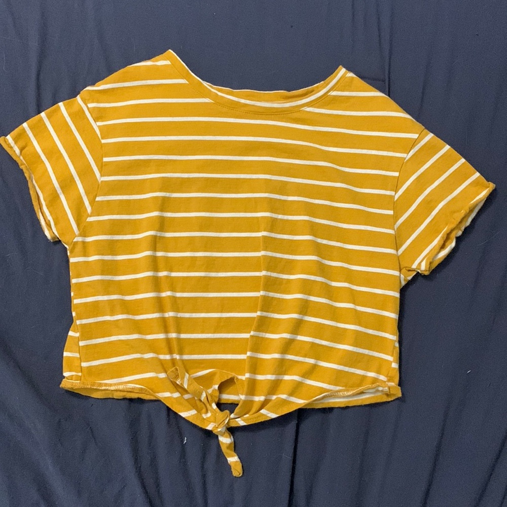 Yellow cropped shirt